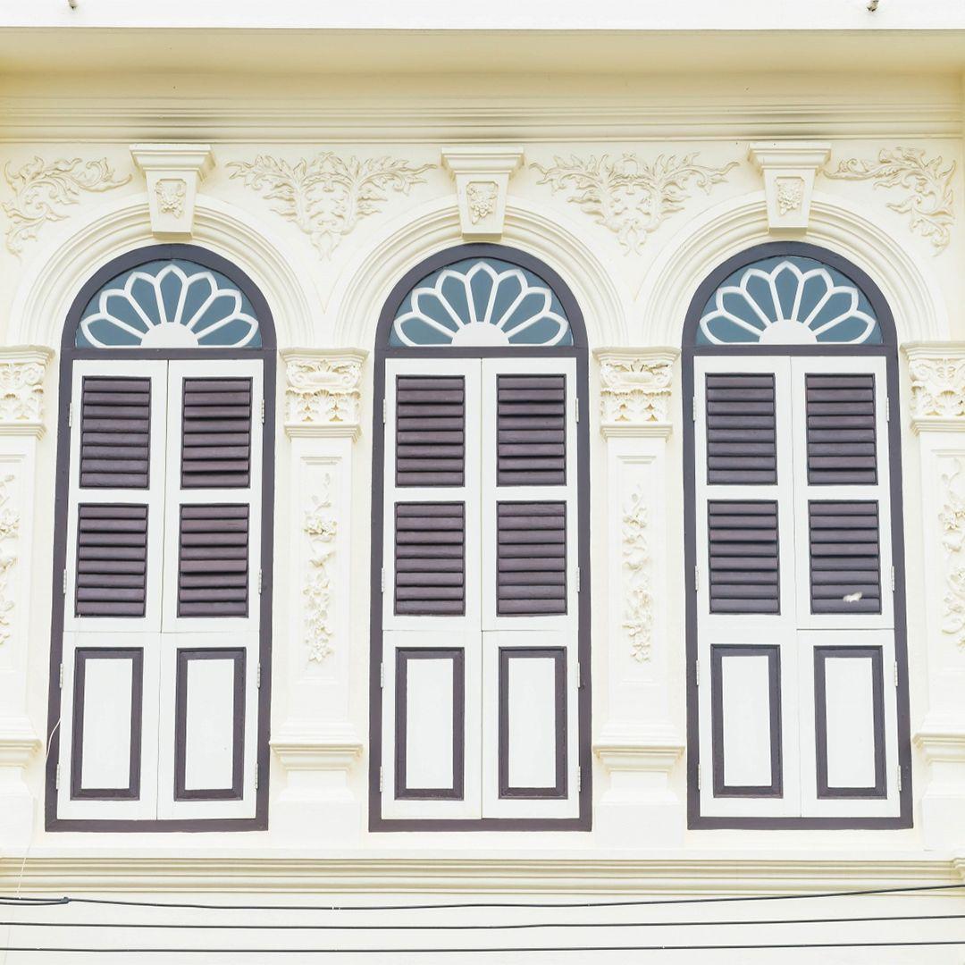 Arched Plywood Windows Design